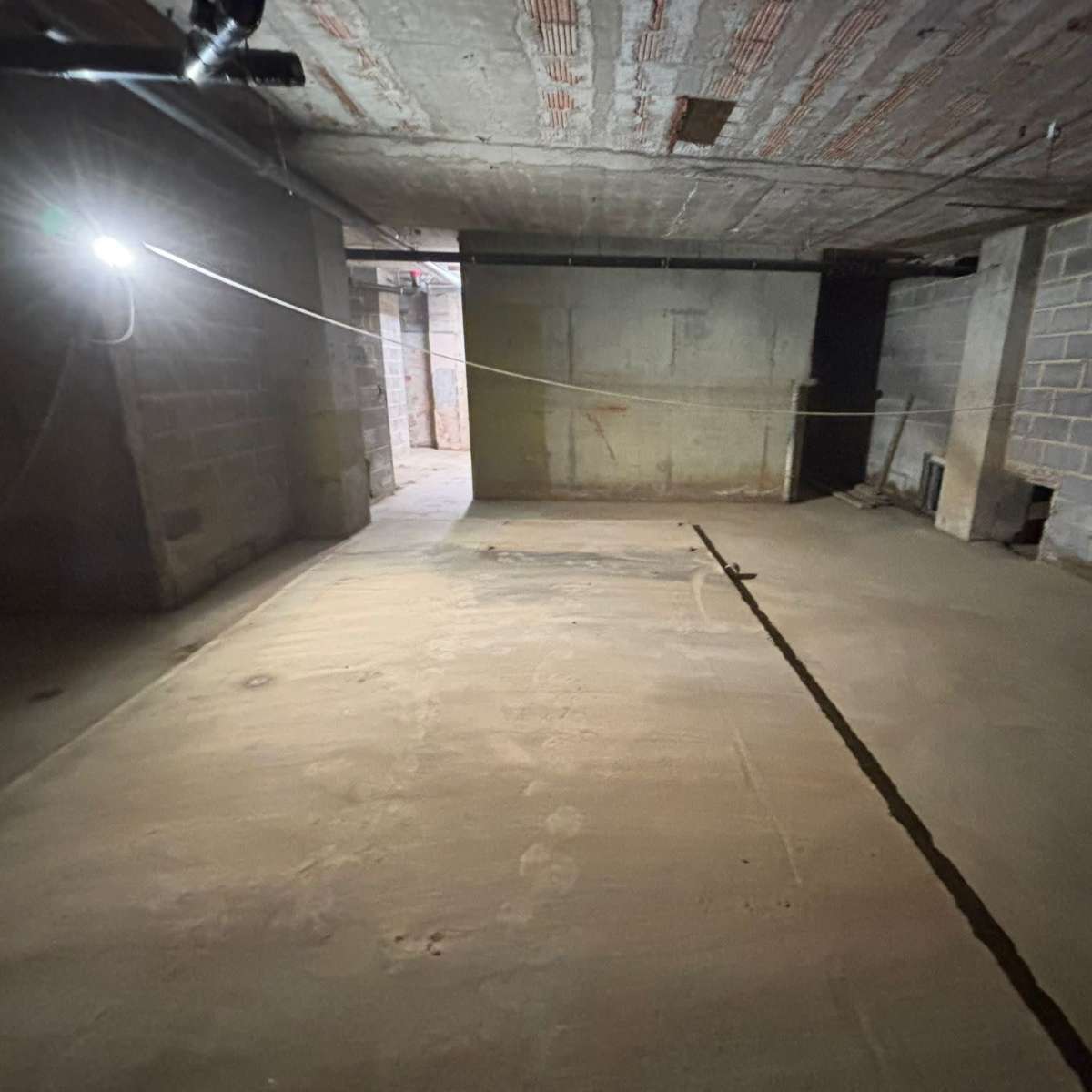 Industrial / Rustic look Basement Space Available for Rent* 📍, Sunbury ...