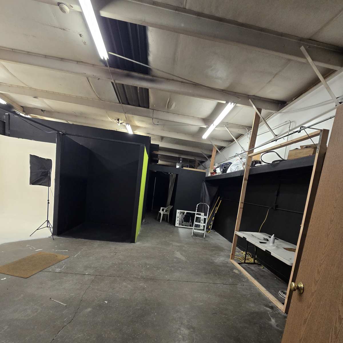 Private warehouse studio in Sheridan Image in Sheridan, Sheridan, CO