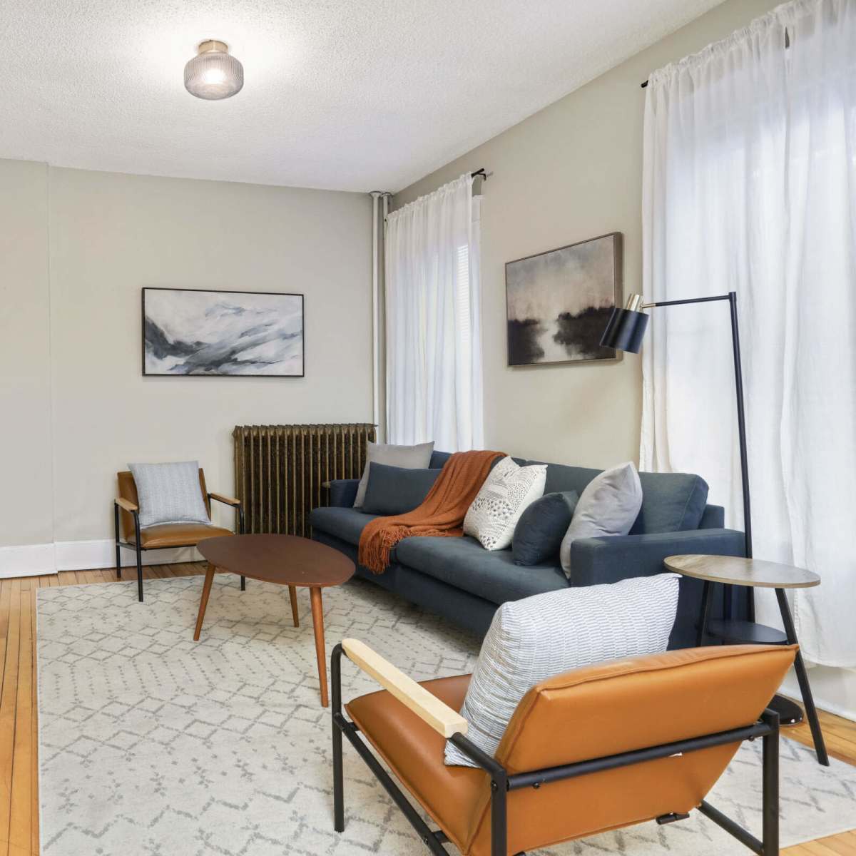 Cozy Chic 3BR Home in Saint Paul in Saint Paul Image in Summit - University, Saint Paul, MN