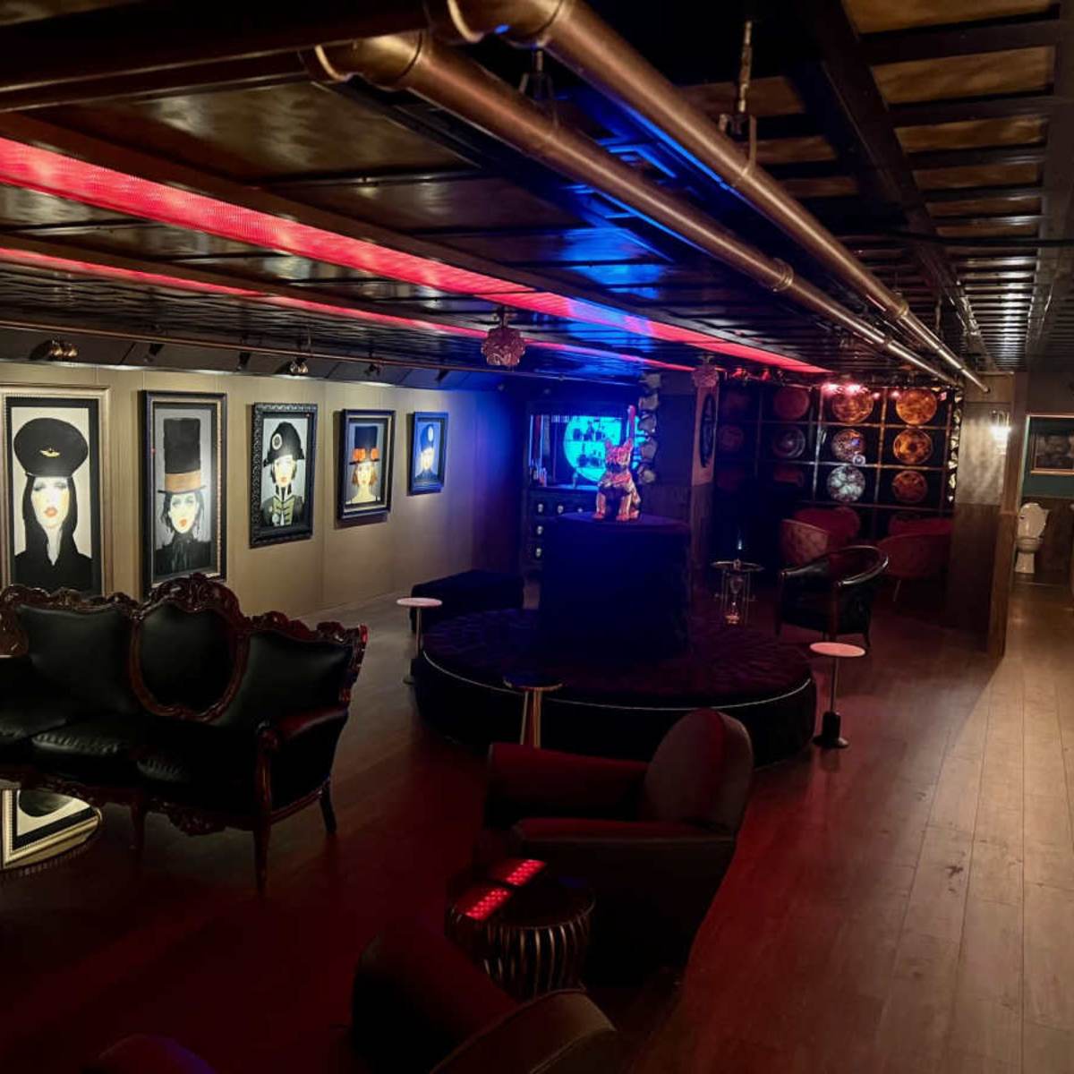 Art Gallery Speakeasy located in the heart of the historic Gaslamp in San DIEGO Image in Gaslamp Quarter, San DIEGO, CA