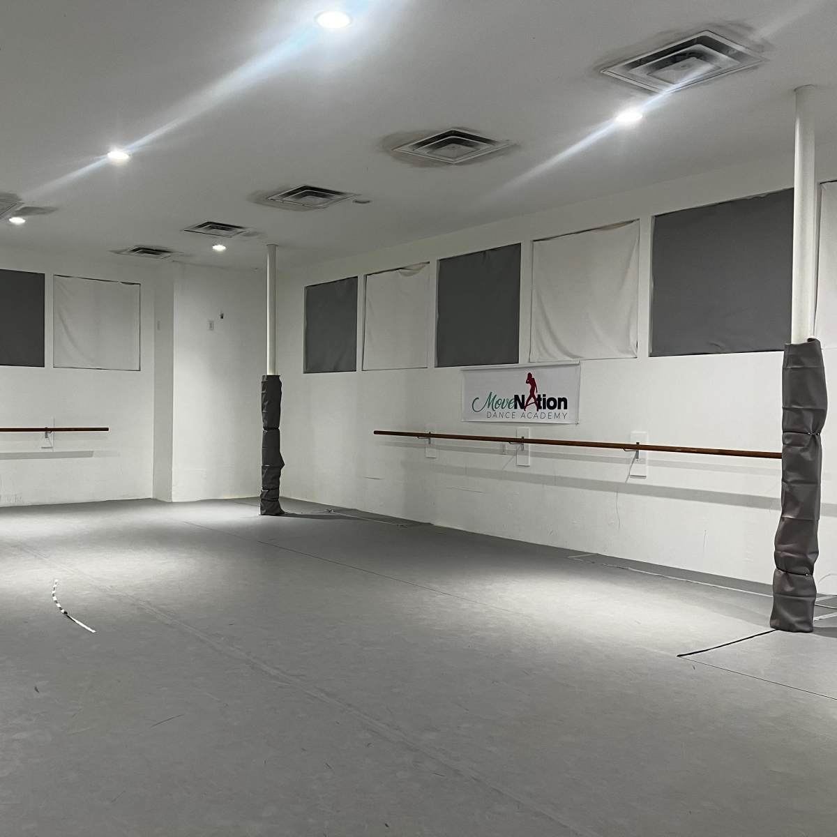 Spring Branch Area Dance Studio, Mirrors, Professional Sprung Floor, Marley, Barres in HOUSTON Image in Memorial, HOUSTON, TX