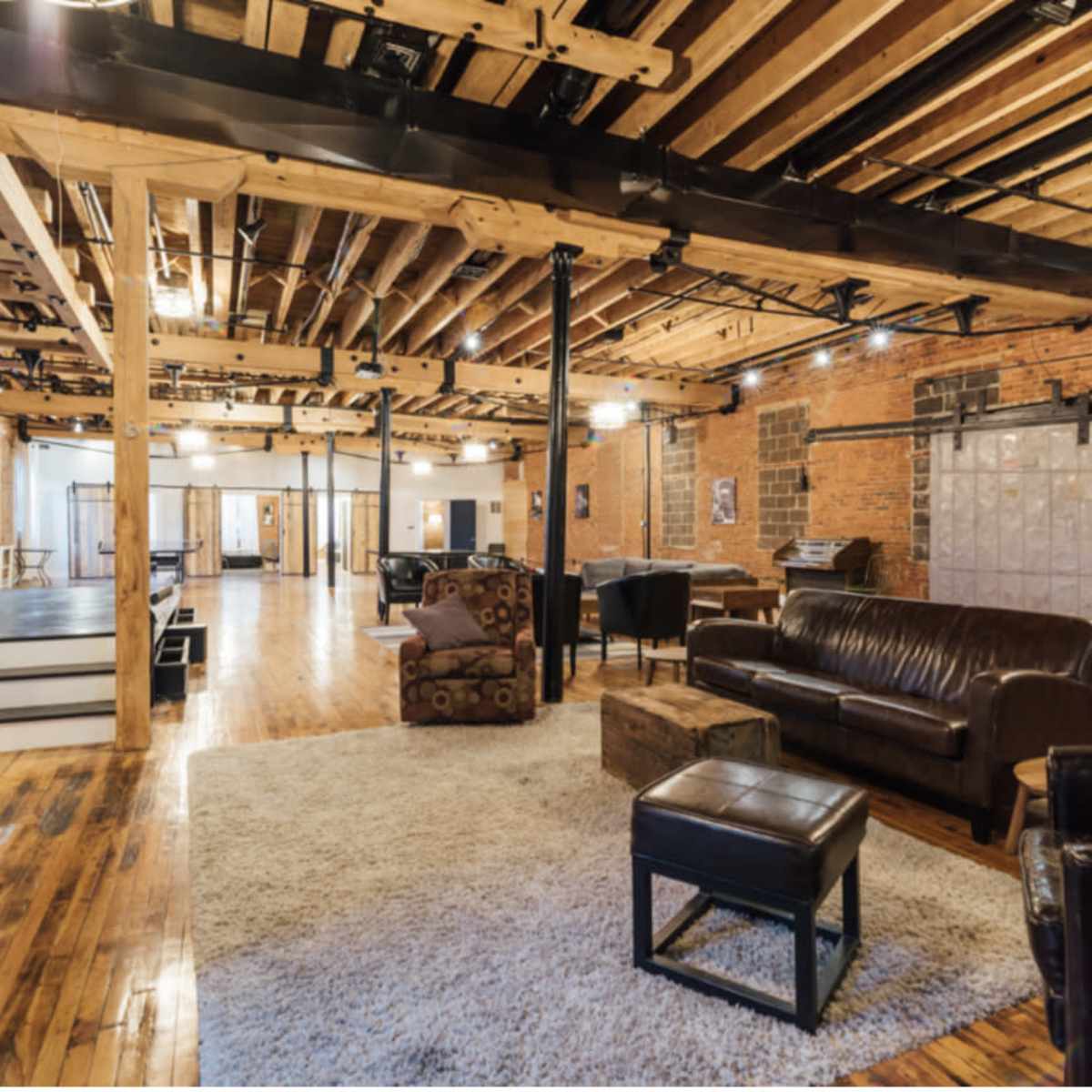 Urban loft with stage, Philadelphia, PA | Event | Peerspace