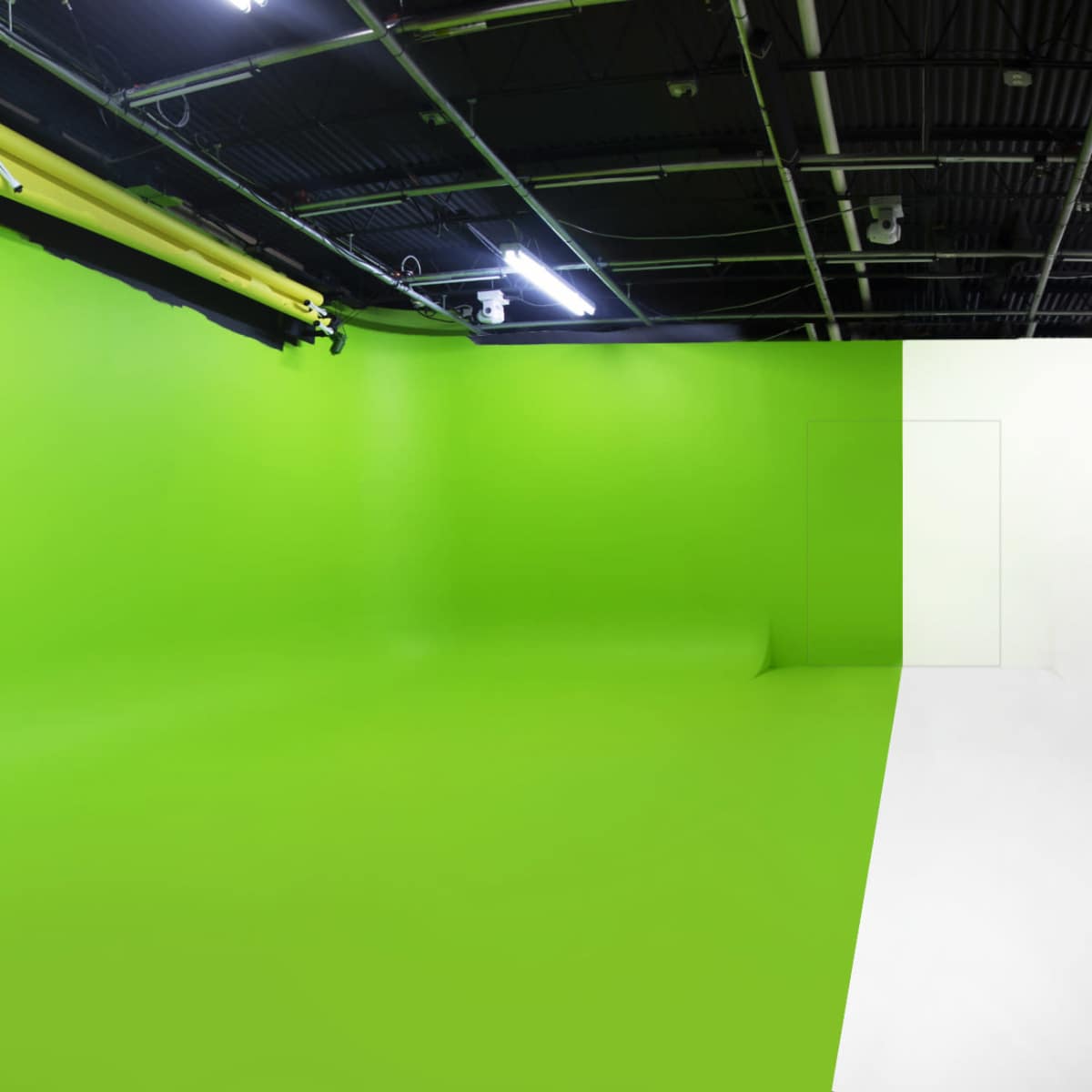 Photo/Video Production Studio/Creative Space | Standing Sets | Cyc Walls | Graffiti Walls | in Fort Lauderdale Image in Dorsey Riverbend, Fort Lauderdale, FL