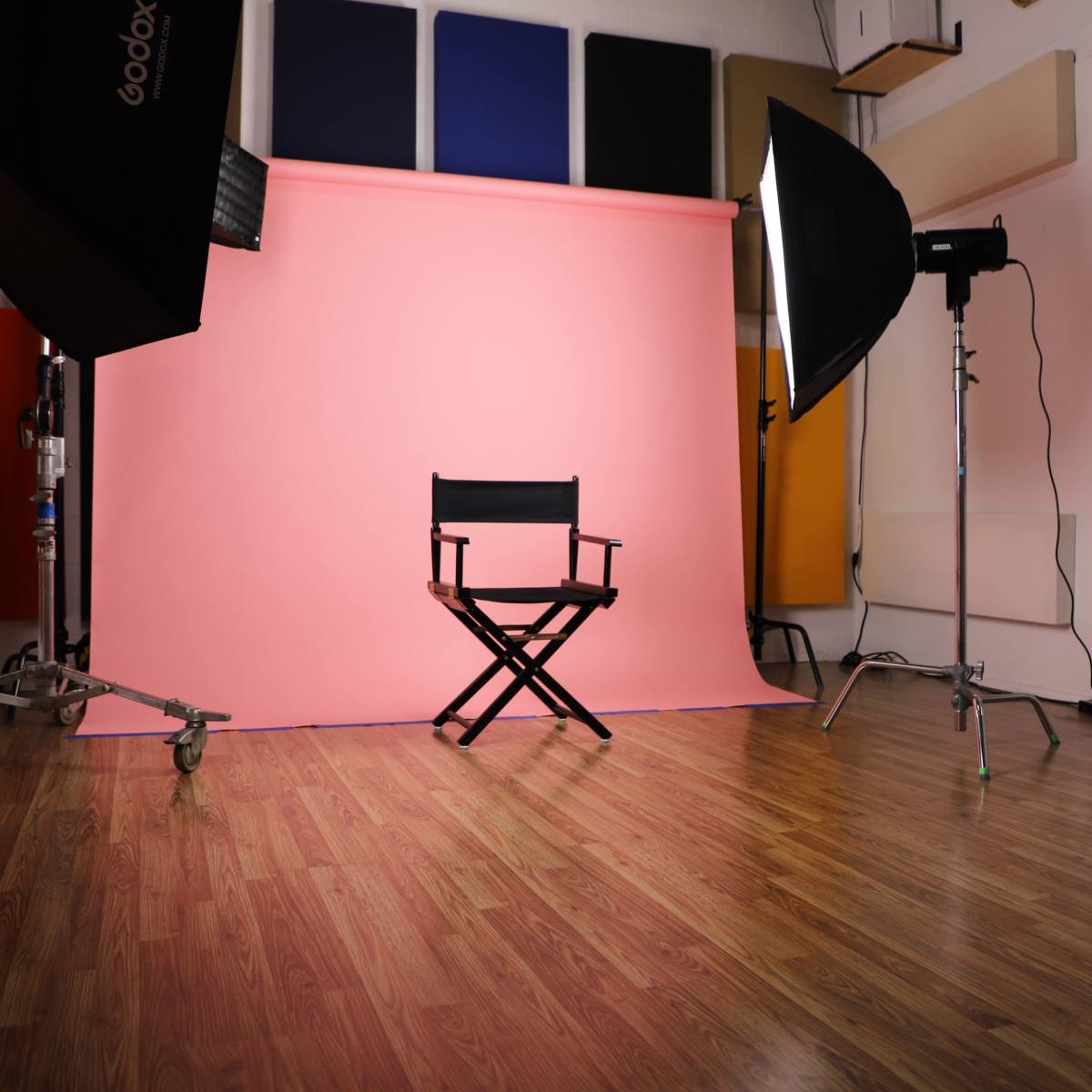 24/7 Paper Backdrop Studio + Gear + Last Minute Bookings (Studio B ...