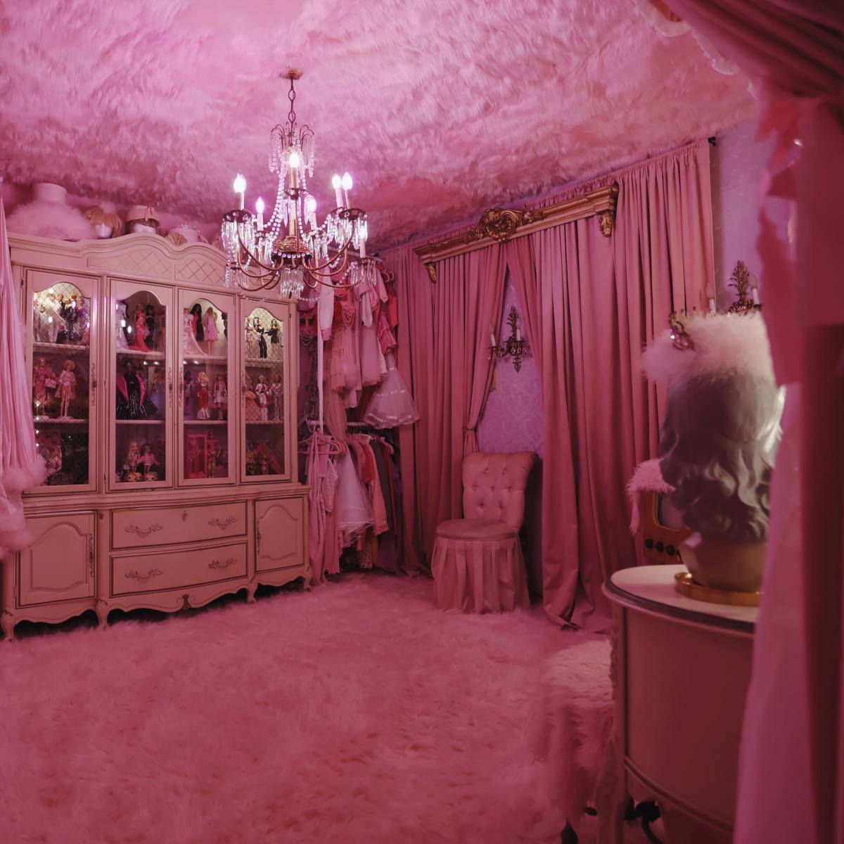 Dallas Dollhaus - A Vintage Glam Fantasyland in Arlington Image in North Arlington, Arlington, TX
