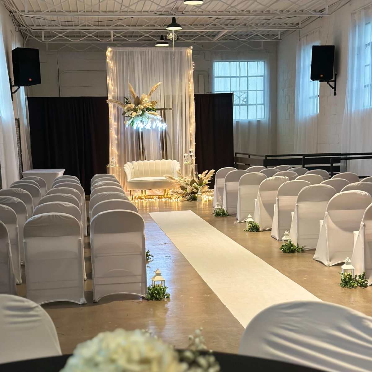 Walkers point warehouse with natural lighting and high ceilings in Milwaukee Image in Harbor View, Milwaukee, WI