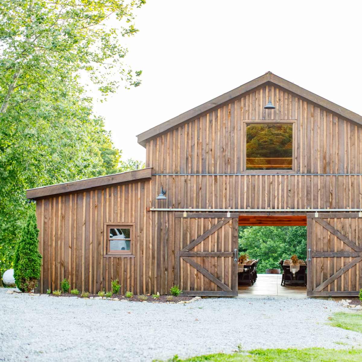Nashville Barn with Beautiful Views in Whites Creek Image in Whites Creek, Whites Creek, TN