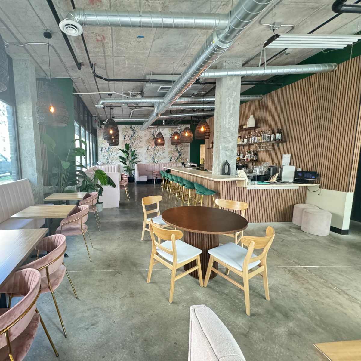 Full restaurant /  Aesthetic Lounge Space in Seattle Image in Adams, Seattle, WA