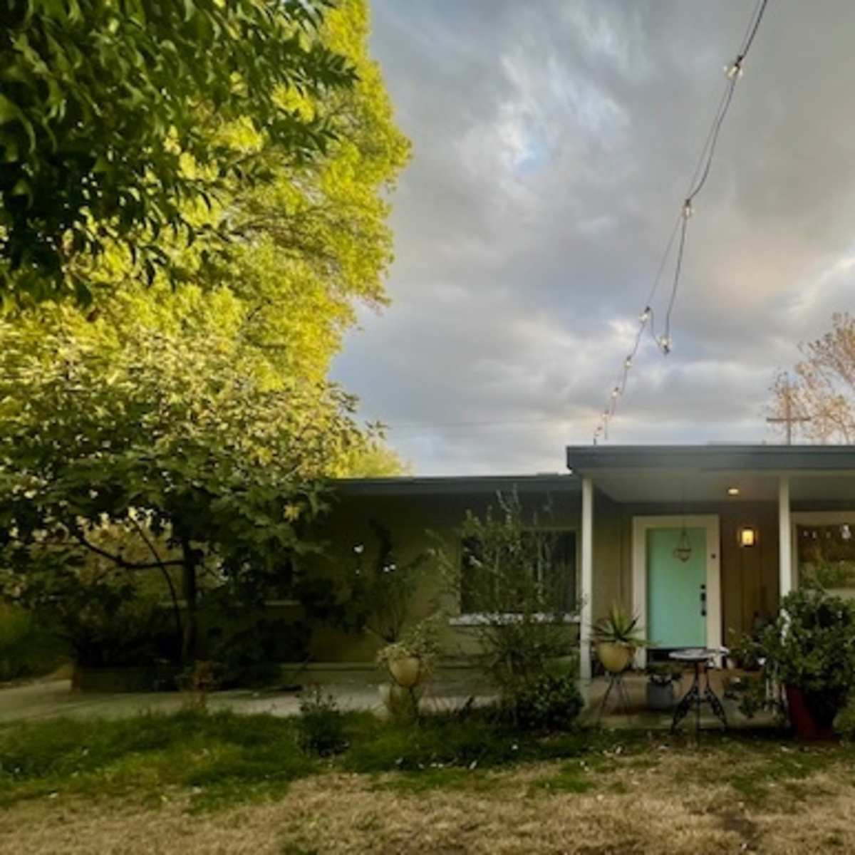 Cool San Fernando Mid Century w/ park like yard in Northridge Image in Northridge, Northridge, CA