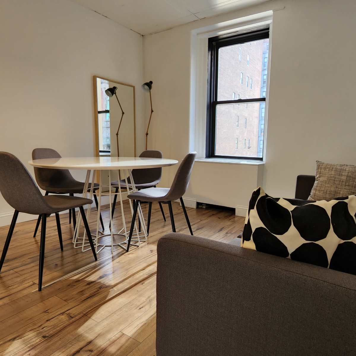 Suite 704-G: 4-person Meeting Room in Manhattan, New York, NY | Off ...