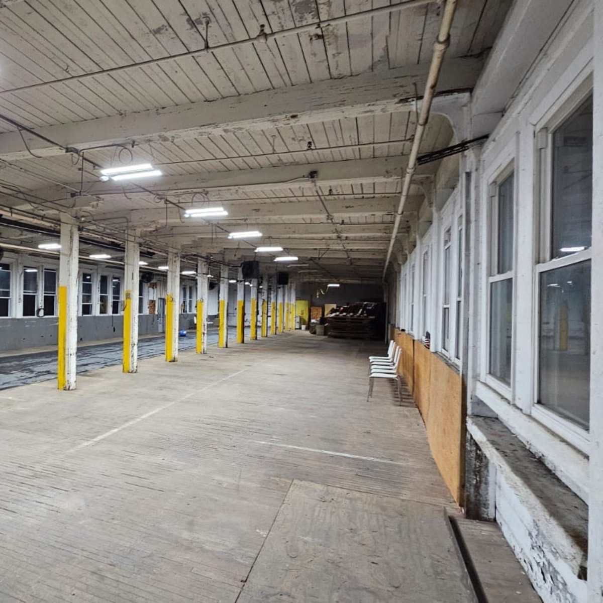Industrial Creative Space for Rent in Hyde Park in Boston Image in Hyde Park, Boston, MA
