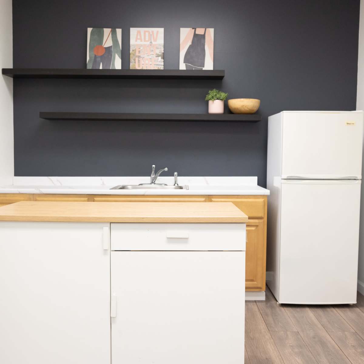 Elegant Hideaway Content Studio: A Modern, Intimate Space in Trainer Image in Trainer, Trainer, PA