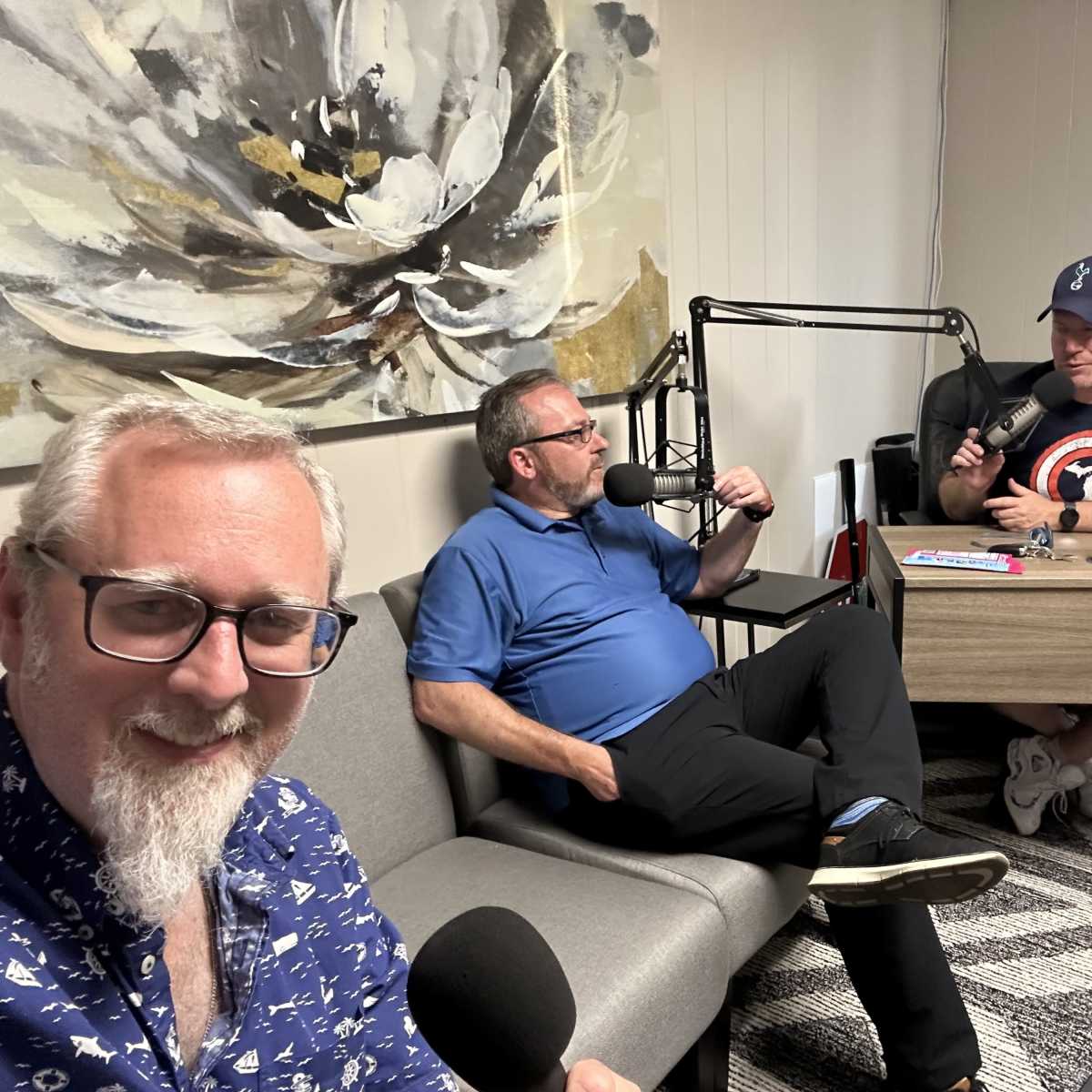 Podcasting in Detroit in a comfortable dynamic studio space in Southfield Image in Southfield, Southfield, MI