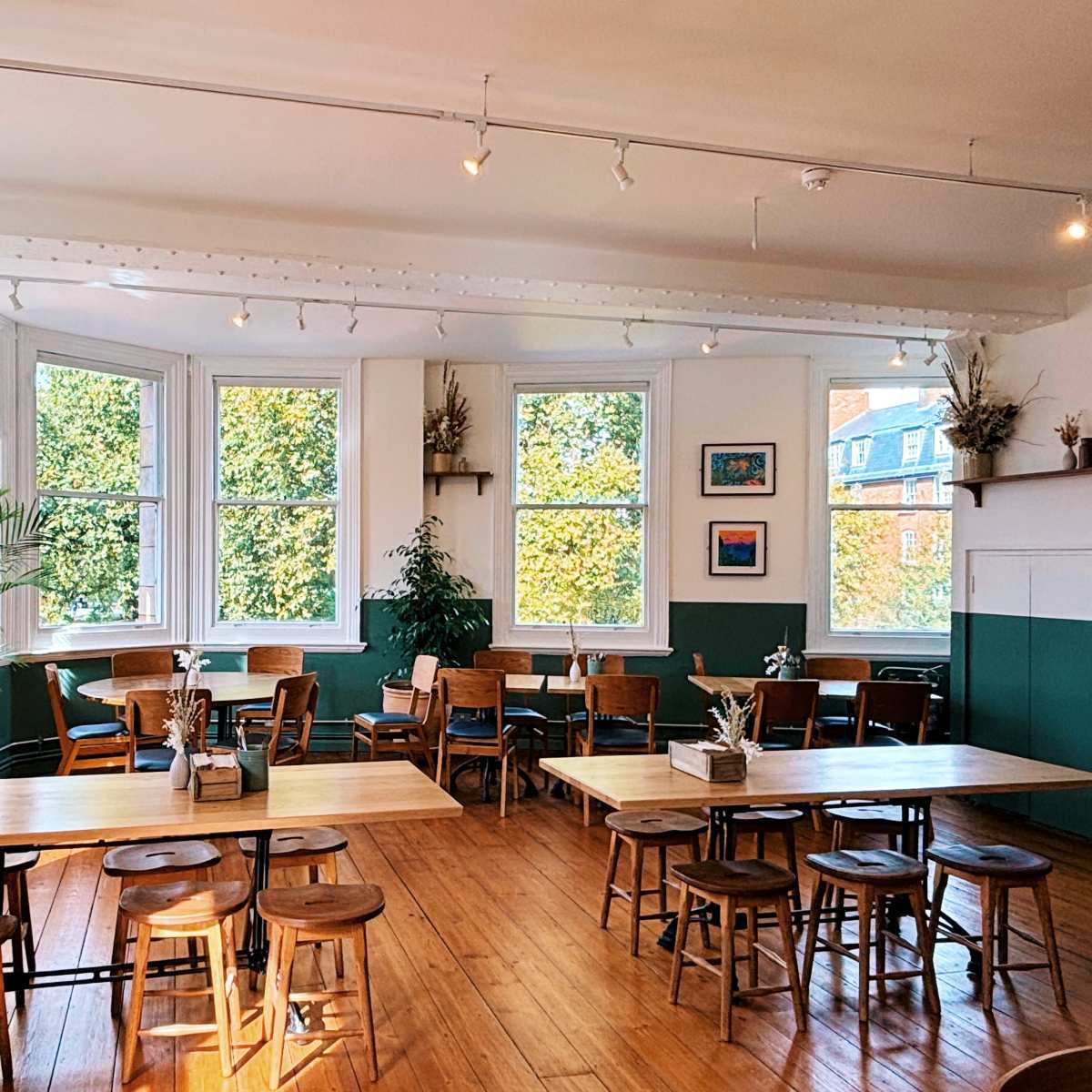 Light-filled multi purpose space overlooking Camberwell Green in London Image in Camberwell, London, ENG