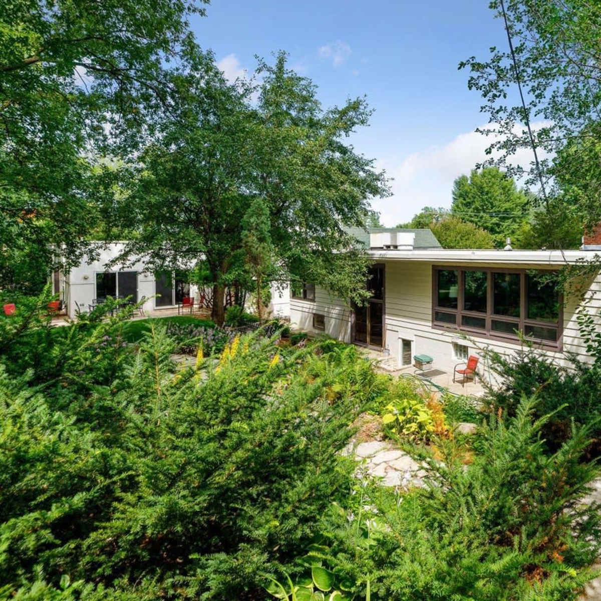 Centrally Located Retreat & Meeting Space in St. Paul Image in Saint Anthony Park, St. Paul, MN
