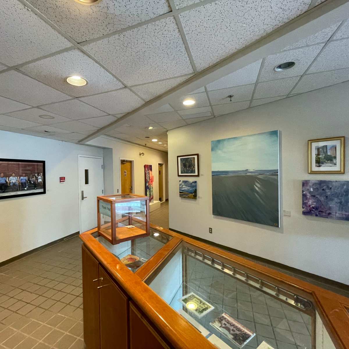 Prime Town Center Art Gallery – Expansive, Light-Filled Halls in Cohasset Image in Cohasset, Cohasset, MA