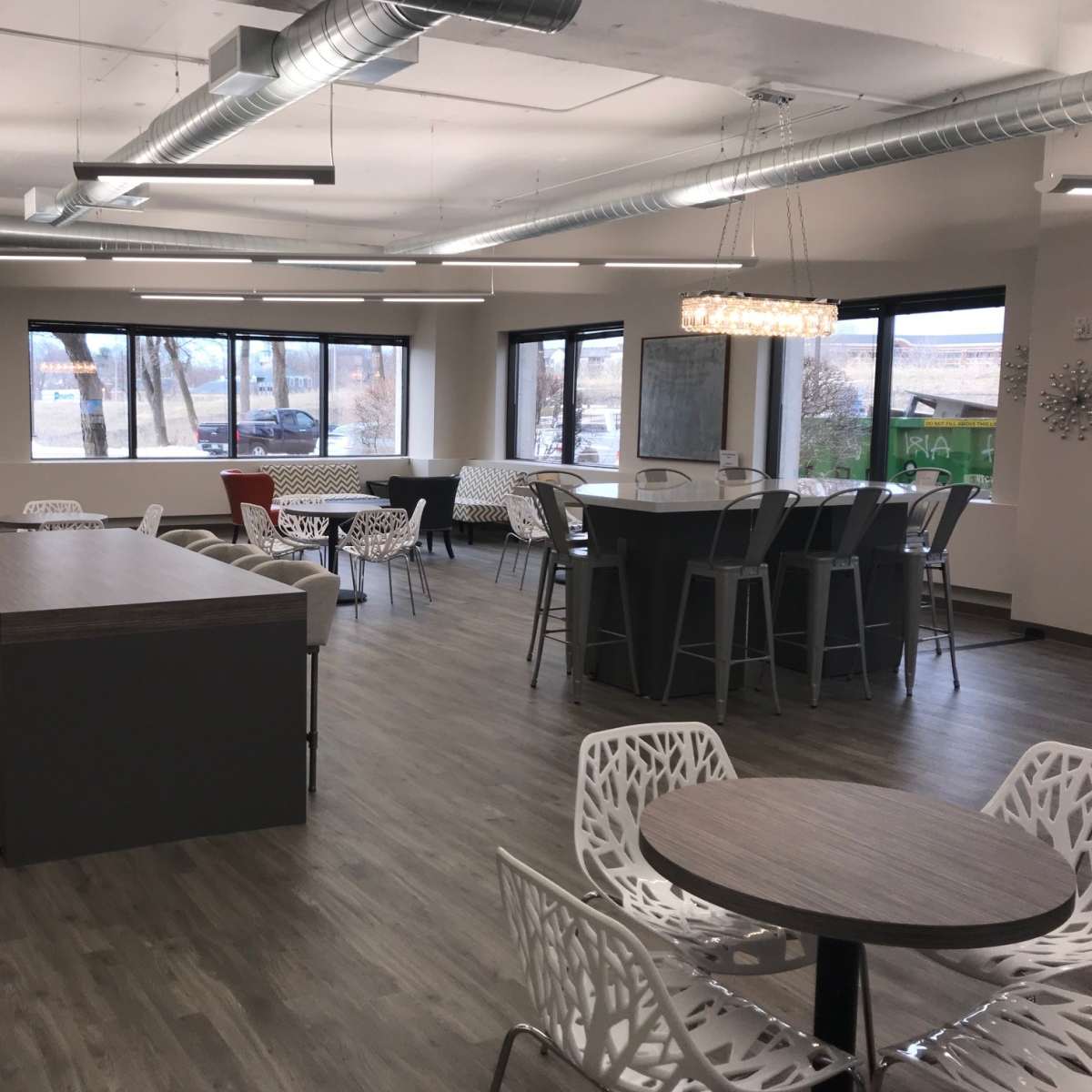 Executive Conference Room - TV - Whiteboard - 6 People in Edina Image in Golf Terrace Heights, Edina, MN