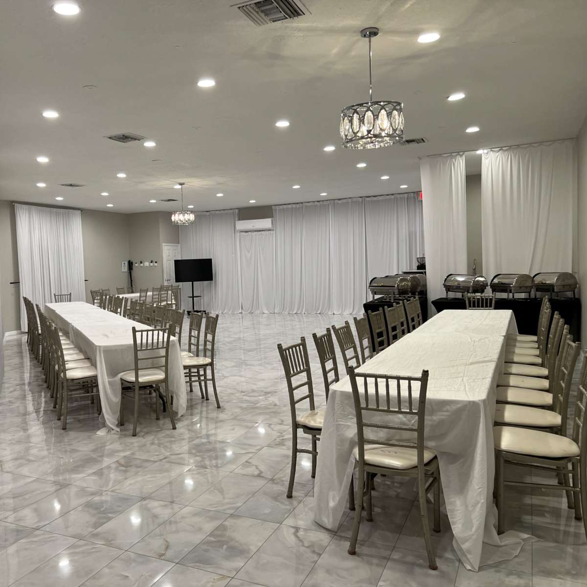 Bright Inviting Event Space Near Orlando in Kissimmee Image in Buena Ventura Lakes, Kissimmee, FL
