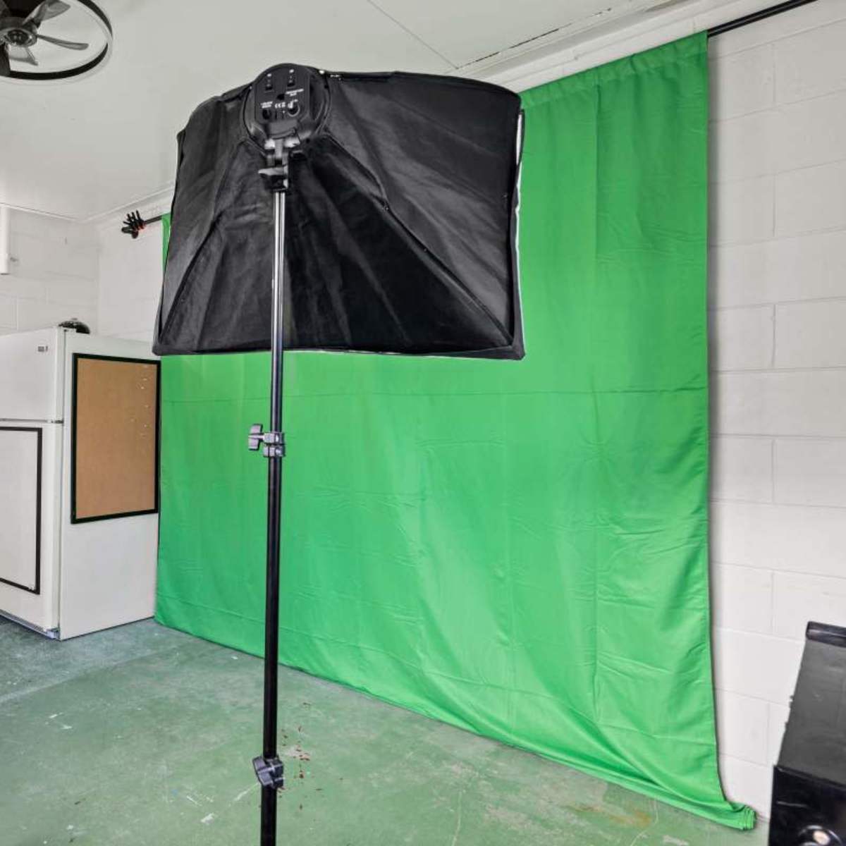 Downtown St Cloud Co-Work Production Space + FREE Wifi + Coffee + Printer + More in Saint Cloud Image in St. Cloud, Saint Cloud, FL