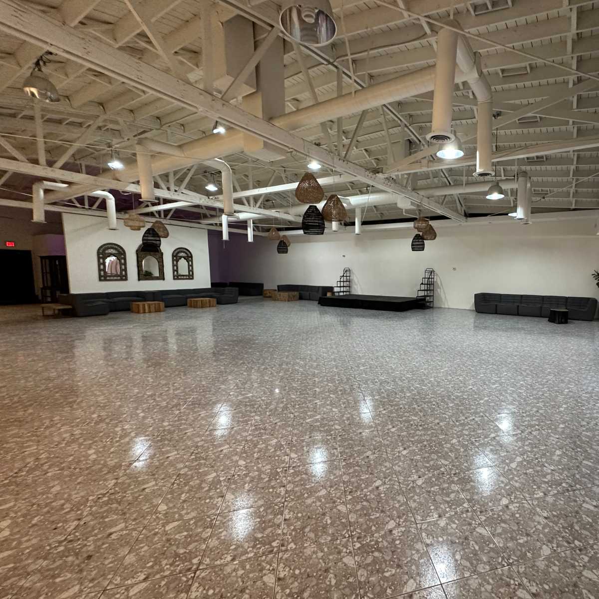 Hidden Gem Mid city raw event space indoor and outdoor., Los Angeles ...