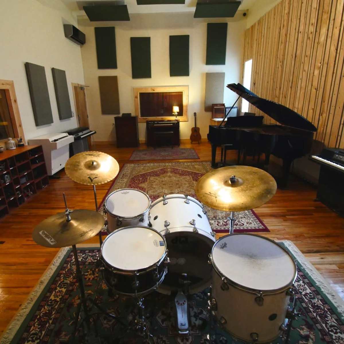 Wood treated Recording Studio with High Ceilings, Brooklyn, NY ...