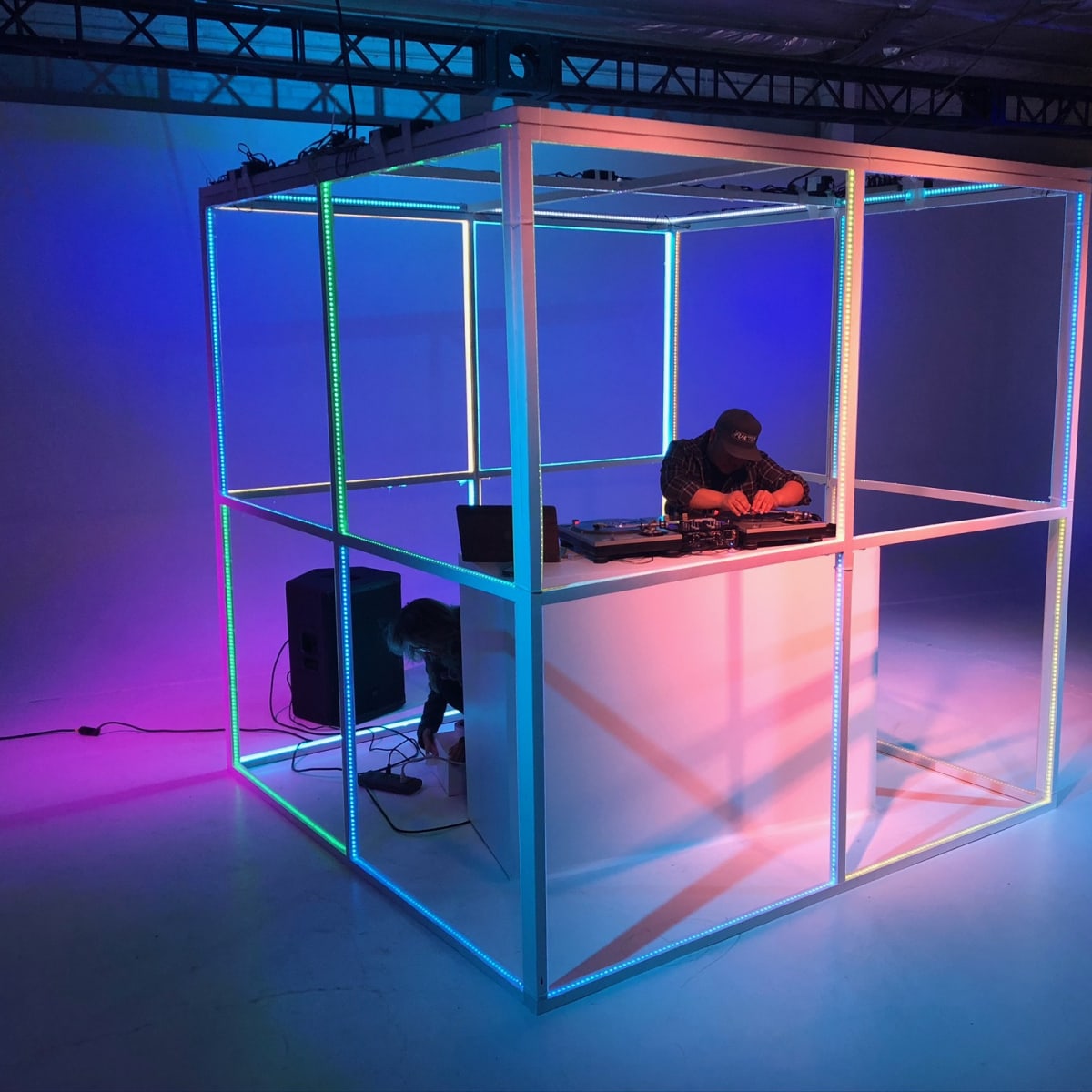 White Cyc Soundstage with Backline in DTLA, Los Angeles, CA ...