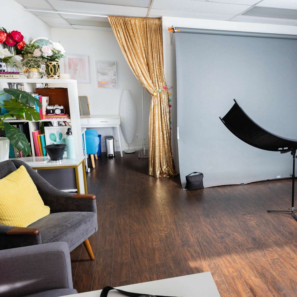 Photo studio: natural light + professional lighting equipment in Oceanside Image in Fire Mountain, Oceanside, CA