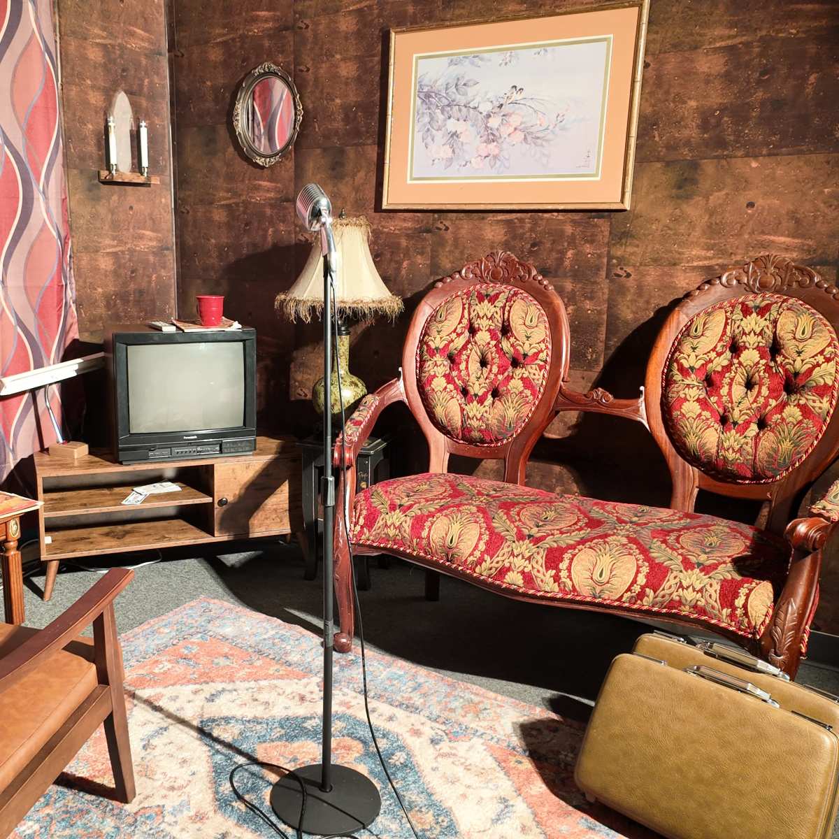 Midtown Vintage Atlanta Retro Parlor 4 in 1 for Photo & Video (Christmas) in Atlanta Image in Piedmont Heights, Atlanta, GA