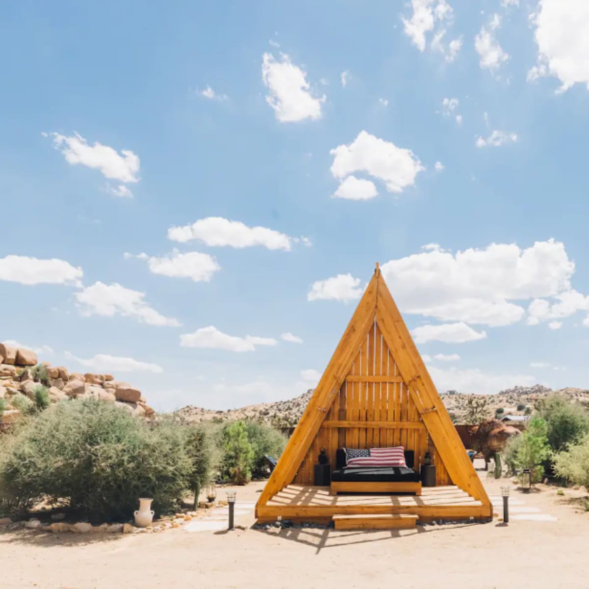 Mod West Ranch: Breathtaking Boulder Playground in Pioneertown Image in , Pioneertown, CA