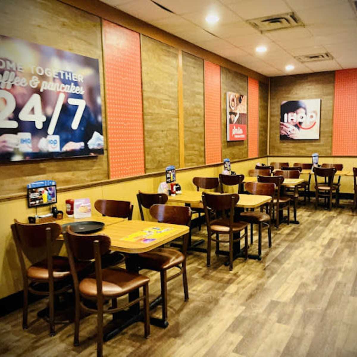 Private Dining Room / Meeting Event Space in Titusville Image in Titusville, Titusville, FL