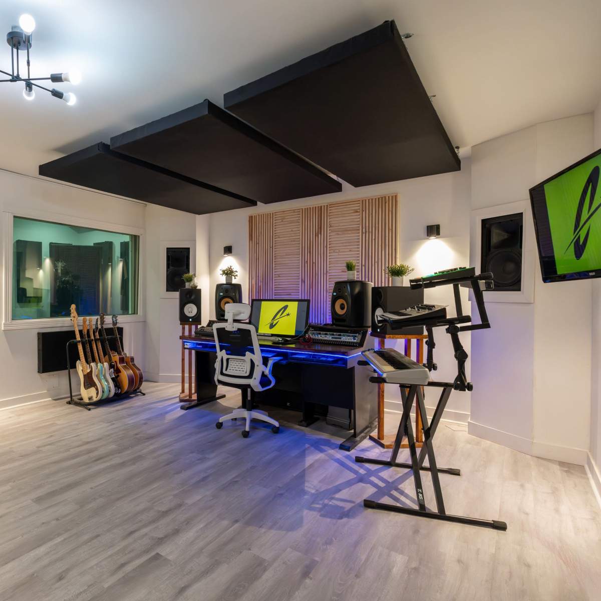 Urban Unit with Acoustically Treated Studio & Content Creation Facility in vaughan Image in Woodbridge, vaughan, ON