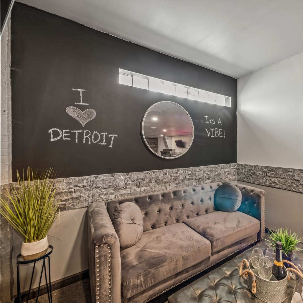 Detroit Artsy Event Space good for meetings | trainings | networking in Detroit Image in Bethune Community, Detroit, MI