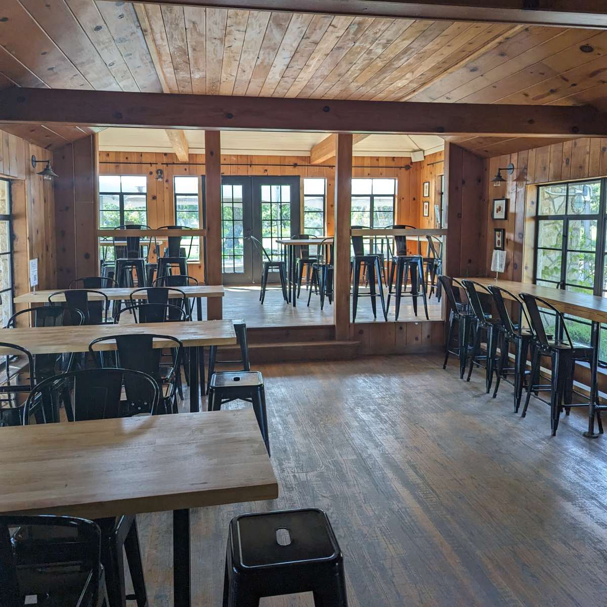 Hill country ranch bar, minutes from downtown in Manchaca Image in , Manchaca, TX