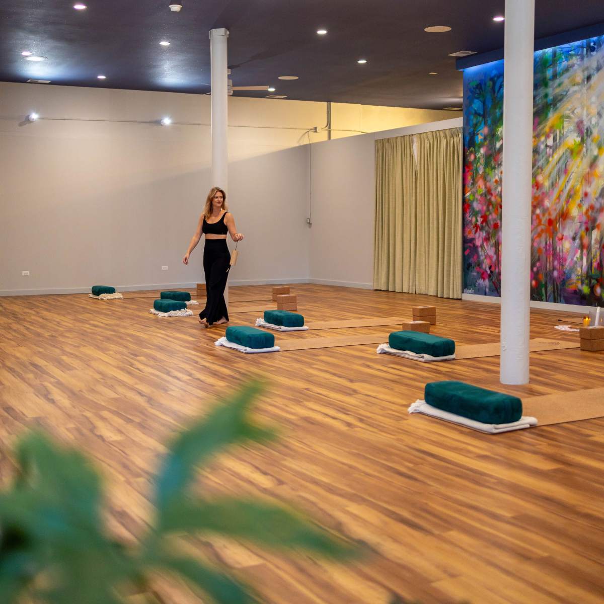 Bright, Artistic Wellness Studio & Spa – Perfect for Photoshoots, Events & Workshops in Chicago Image in Near West Side, Chicago, IL
