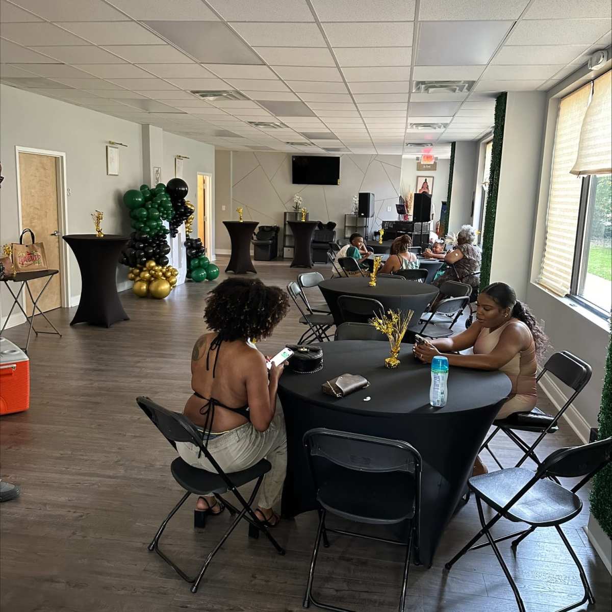 Urban Luxury Studio with a Tranquil Environment in Tyrone Image in Tyrone, Tyrone, GA