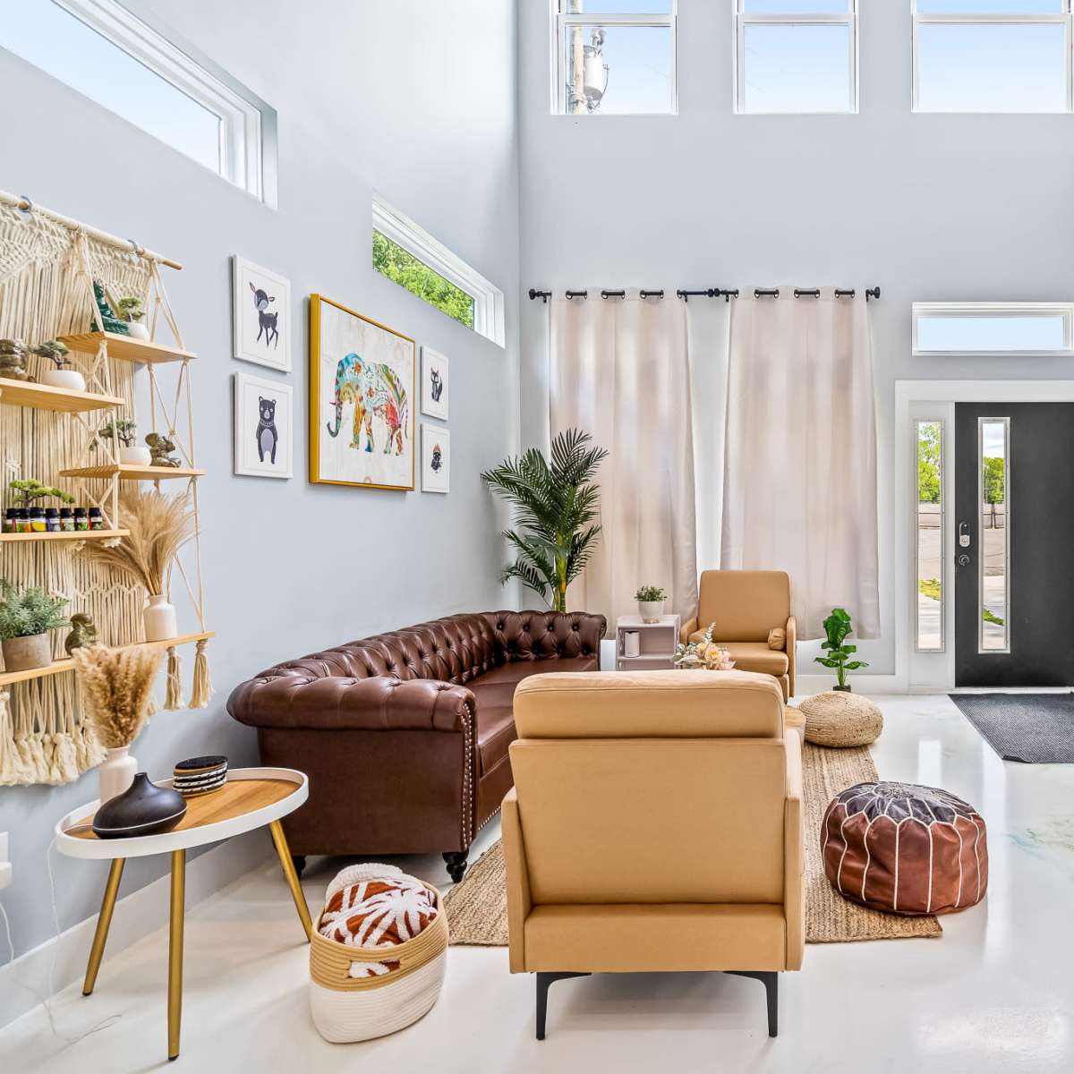 Downtown Chic Luxury Loft w/Rooftop, Durham, NC OffSite Peerspace