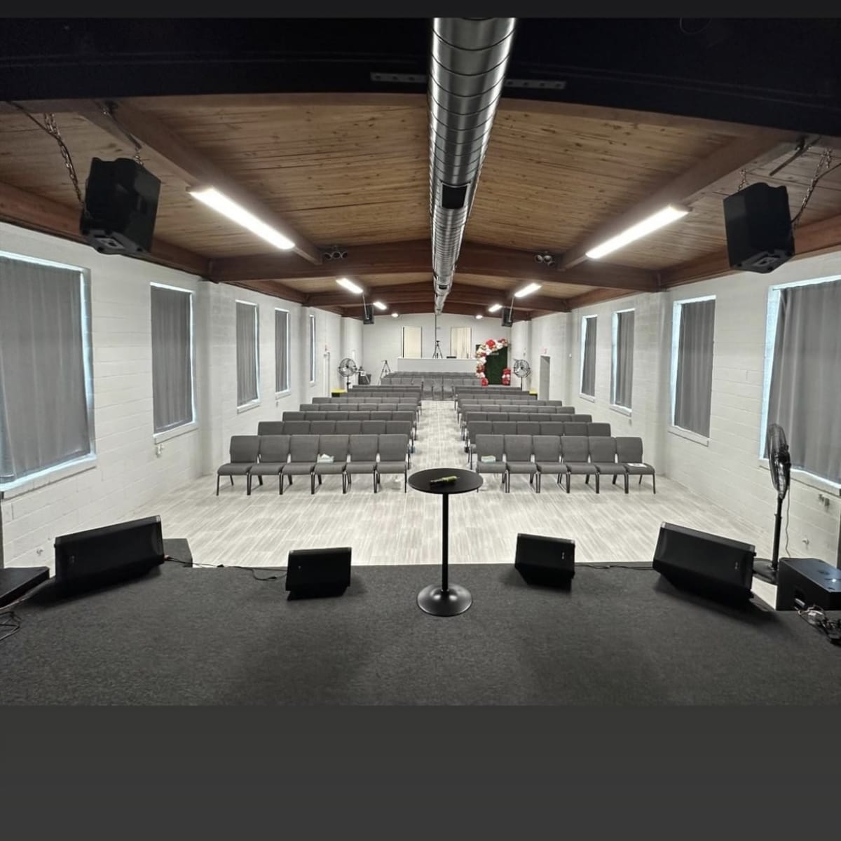 Modern Rustic Church Downtown, Dallas, TX | Event | Peerspace