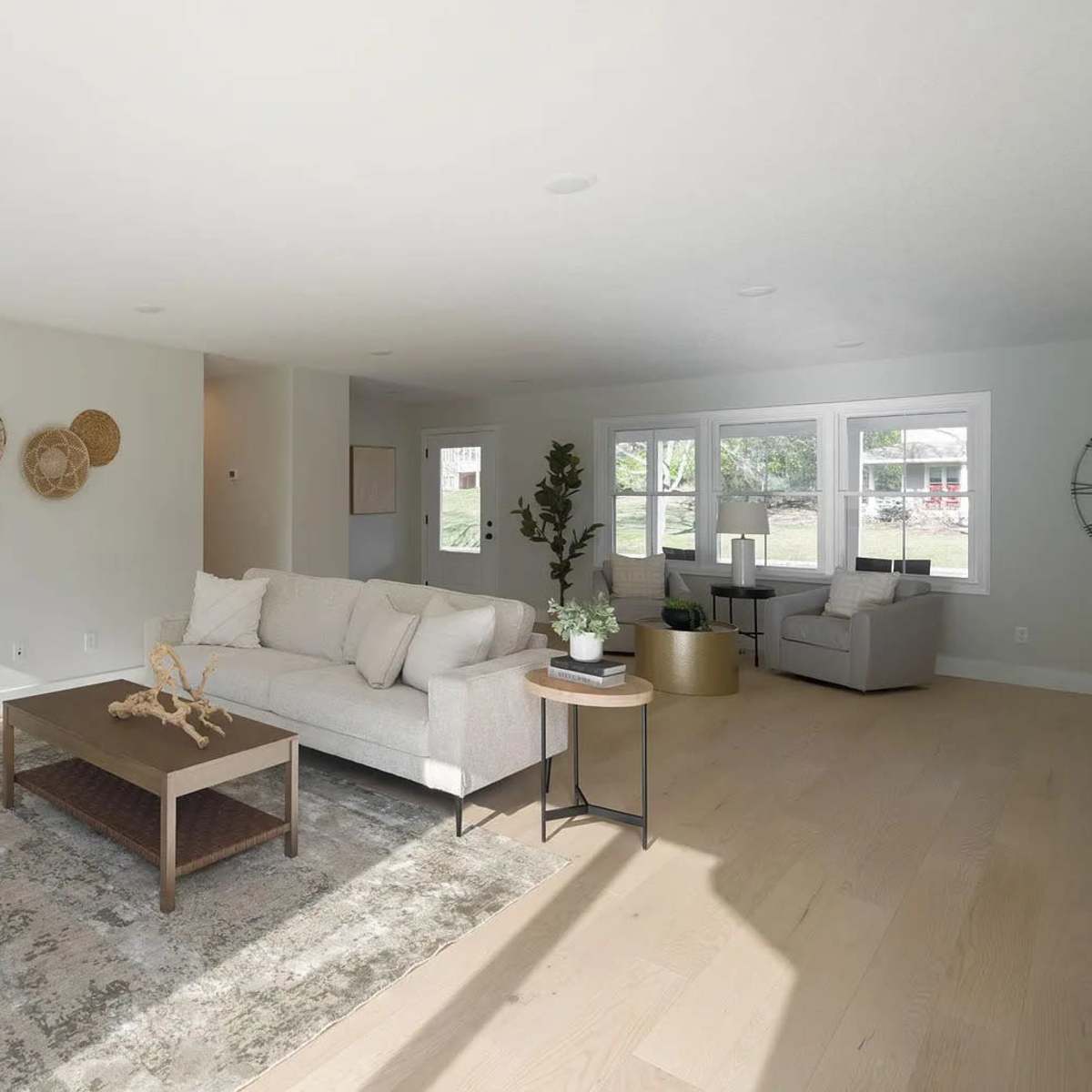 Spacious, open concept home in Minnetonka Image in Minnetonka, Minnetonka, MN
