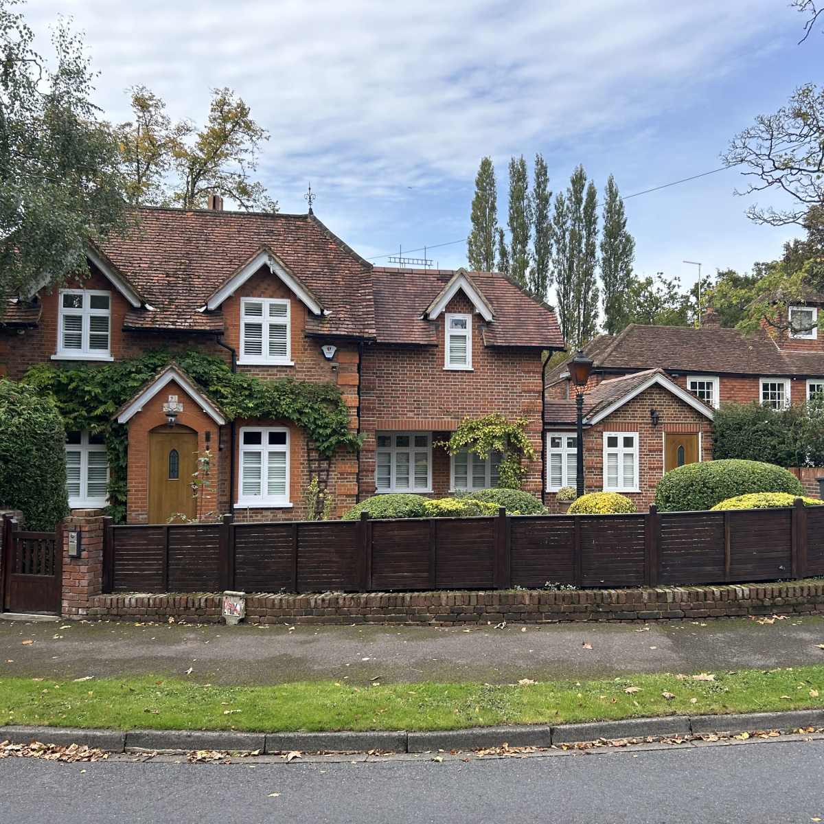 19th Century "Chocolate Box" Cottage, London Production Peerspace