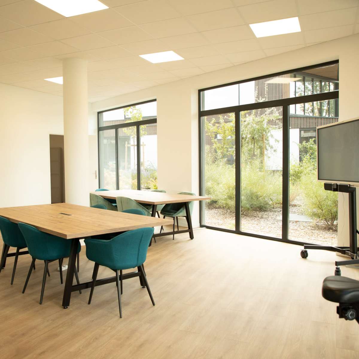 Salle polyvalente pour vos meetings professionnels, à deux pas du Canal de L'Ourcq in Bobigny Image in , Bobigny, 
