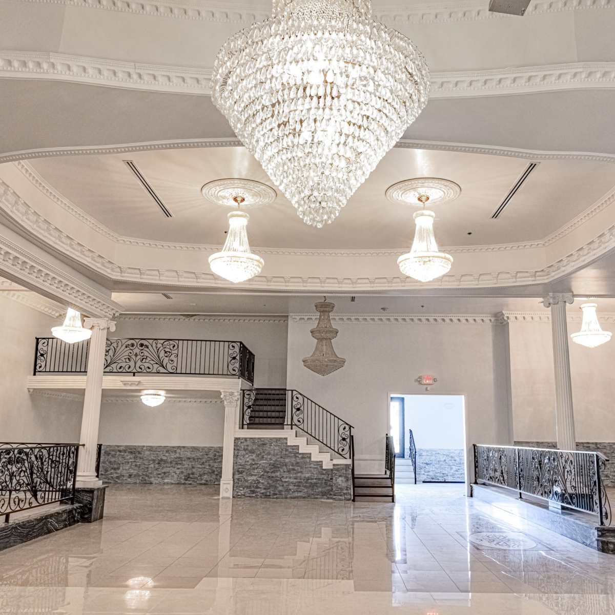 SPACIOUS BANQUET HALL WITH ROAMN EMAPIRE ACCENTS, north hollywood, CA ...