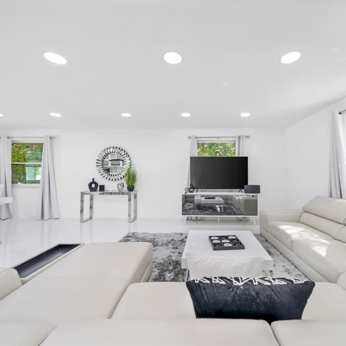 Modern Million Dollar Home w/ Pool & Hot Tub, North Bay Village, FL