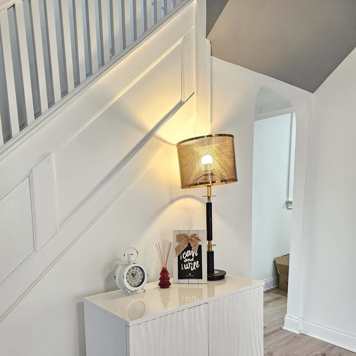 Charming, fully renovated, oasis close to Naval base, Six flags, Casino, Gurnee Mills, Waukegan beach and more! in Waukegan Image in Waukegan Township, Waukegan, IL