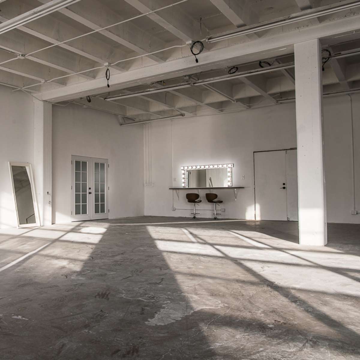Hill 3 - Spacious Bright Stage with White Brick Wall, Los Angeles, CA ...