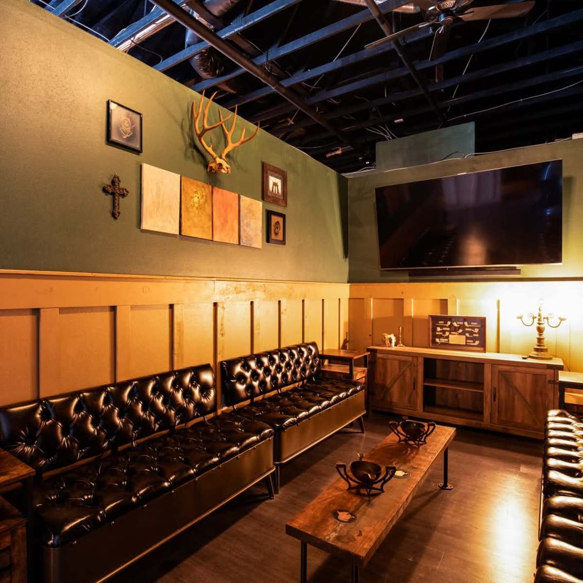 Eclectic Lounge in Northwest Austin in Cedar Park Image in Cedar Park, Cedar Park, TX