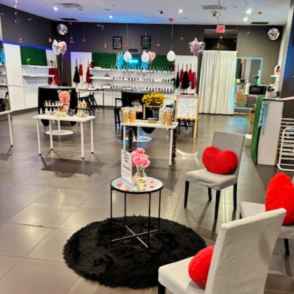 "Warm and Cozy Modern Aesthetically Pleasing Space" in Waldorf Image in Saint Charles, Waldorf, MD