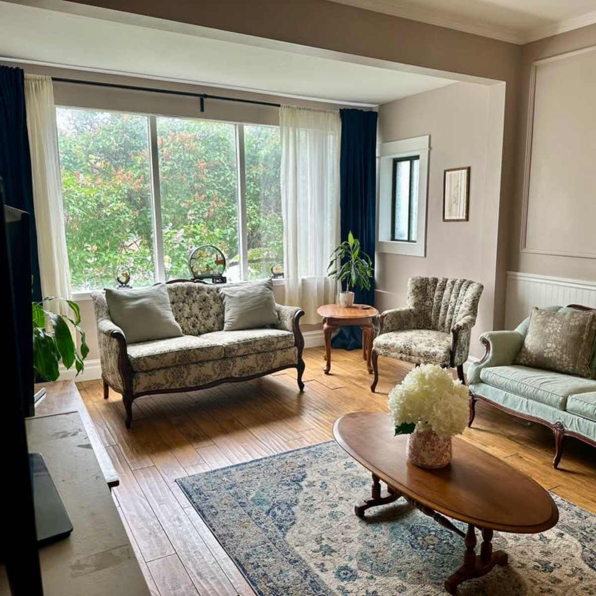 Western Victorian House Downtown, Calgary Event Peerspace