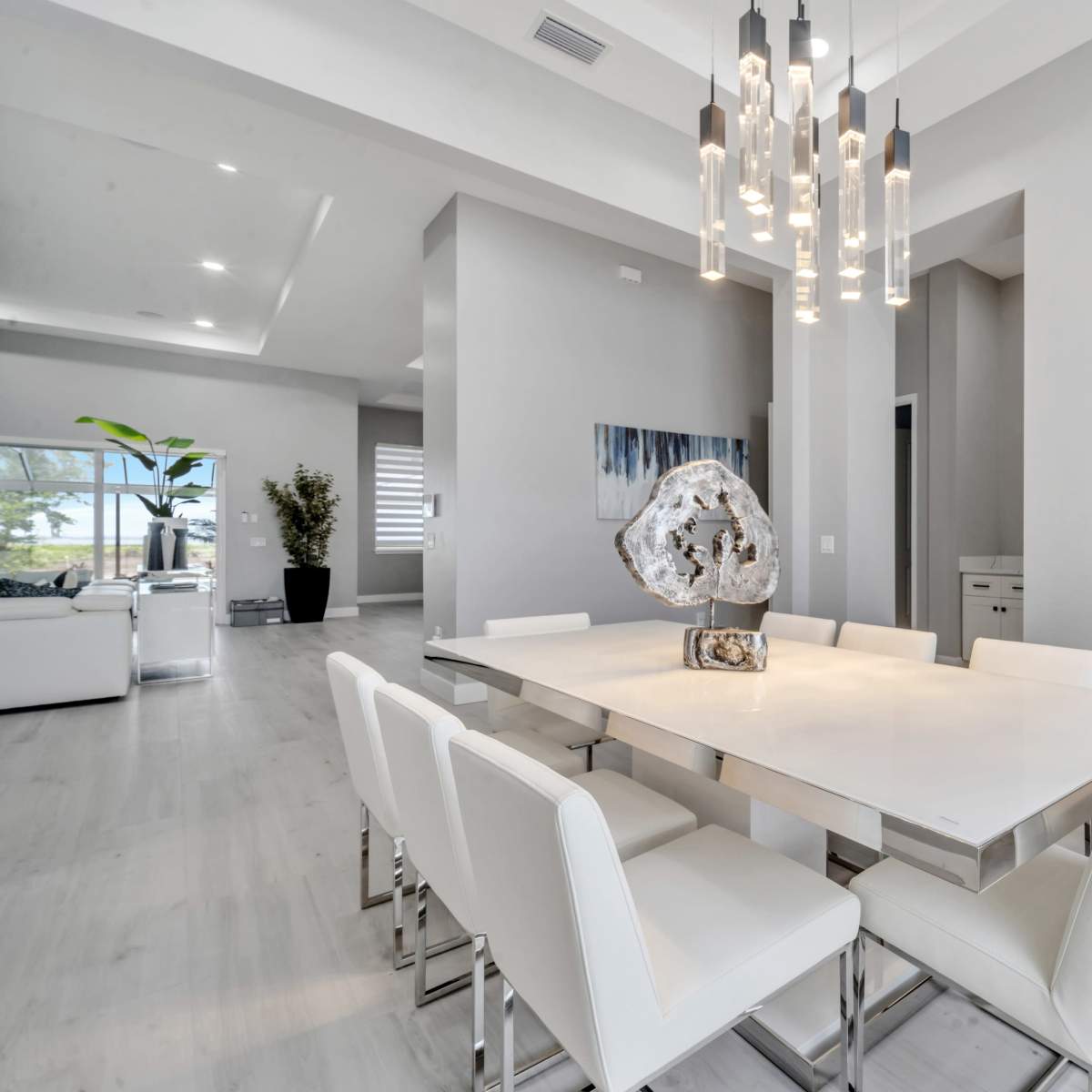 Lux Mansion in Kissimmee Image in , Kissimmee, FL