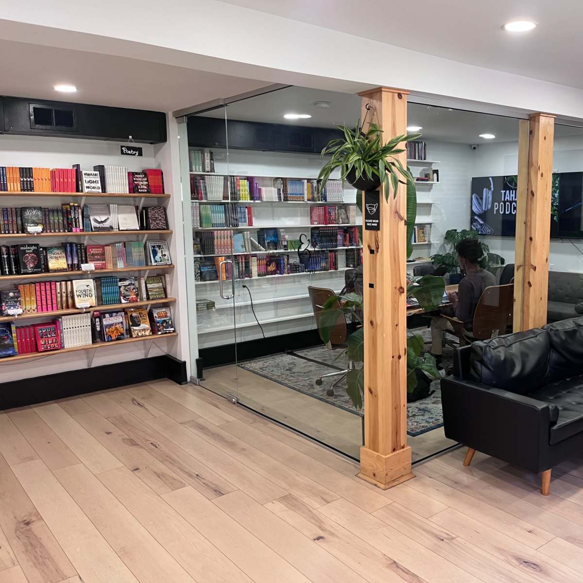 Meeting and Podcast Studio (Engineer Required) in New Orleans Image in Marigny, New Orleans, LA