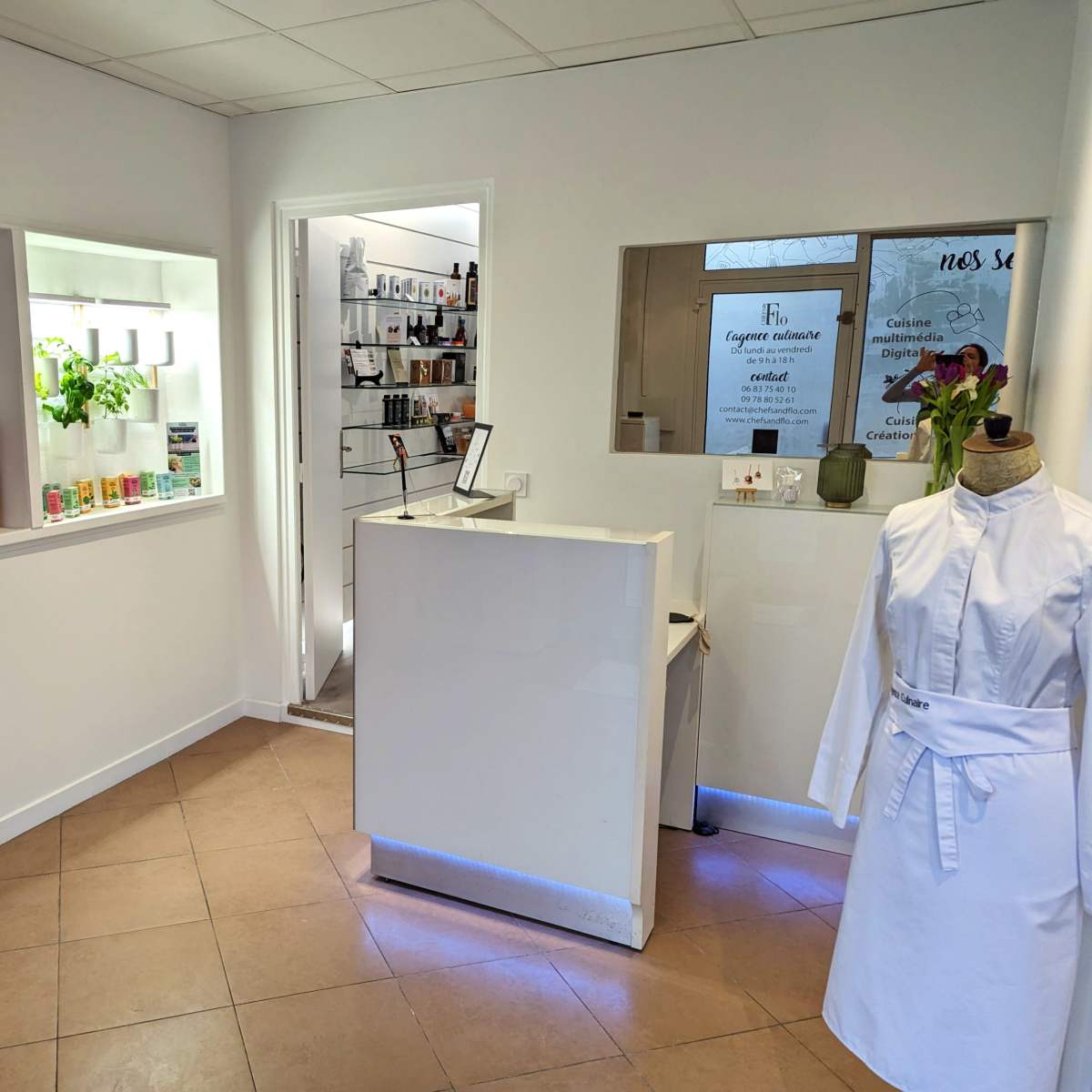 Atelier studio culinaire avec cuisine et salle de réunions in Colombes Image in , Colombes, 